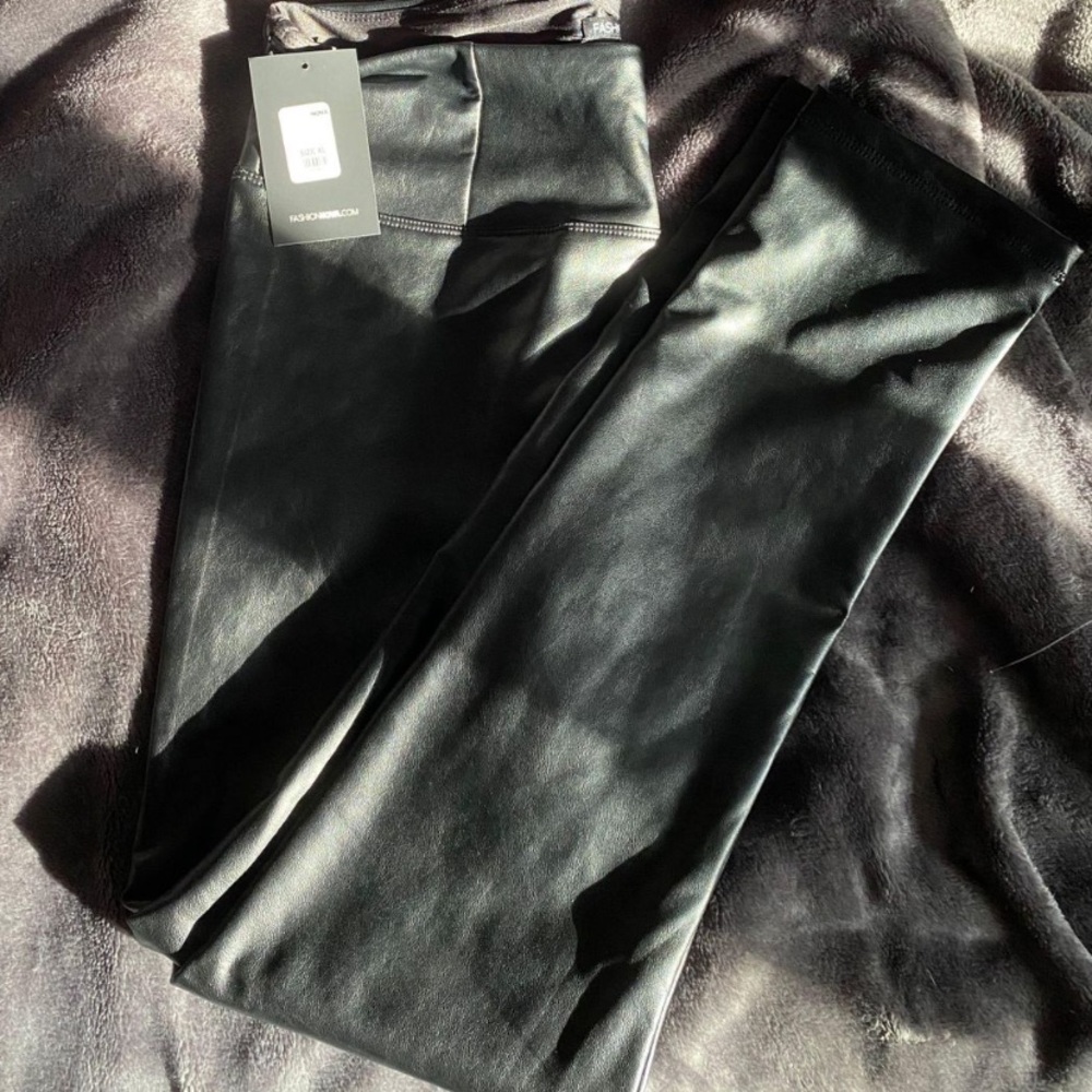 Fashion nova black faux leather leggings